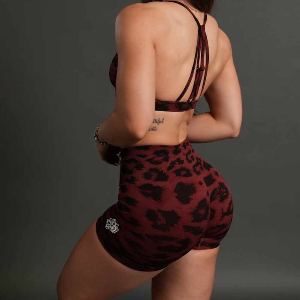 Dual Wolf Everson Seamless “Sierra” Shorts in Cherry Red Leopard